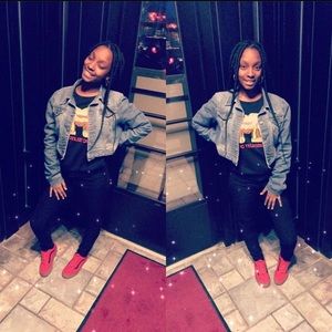 Meet your Posher, Inez